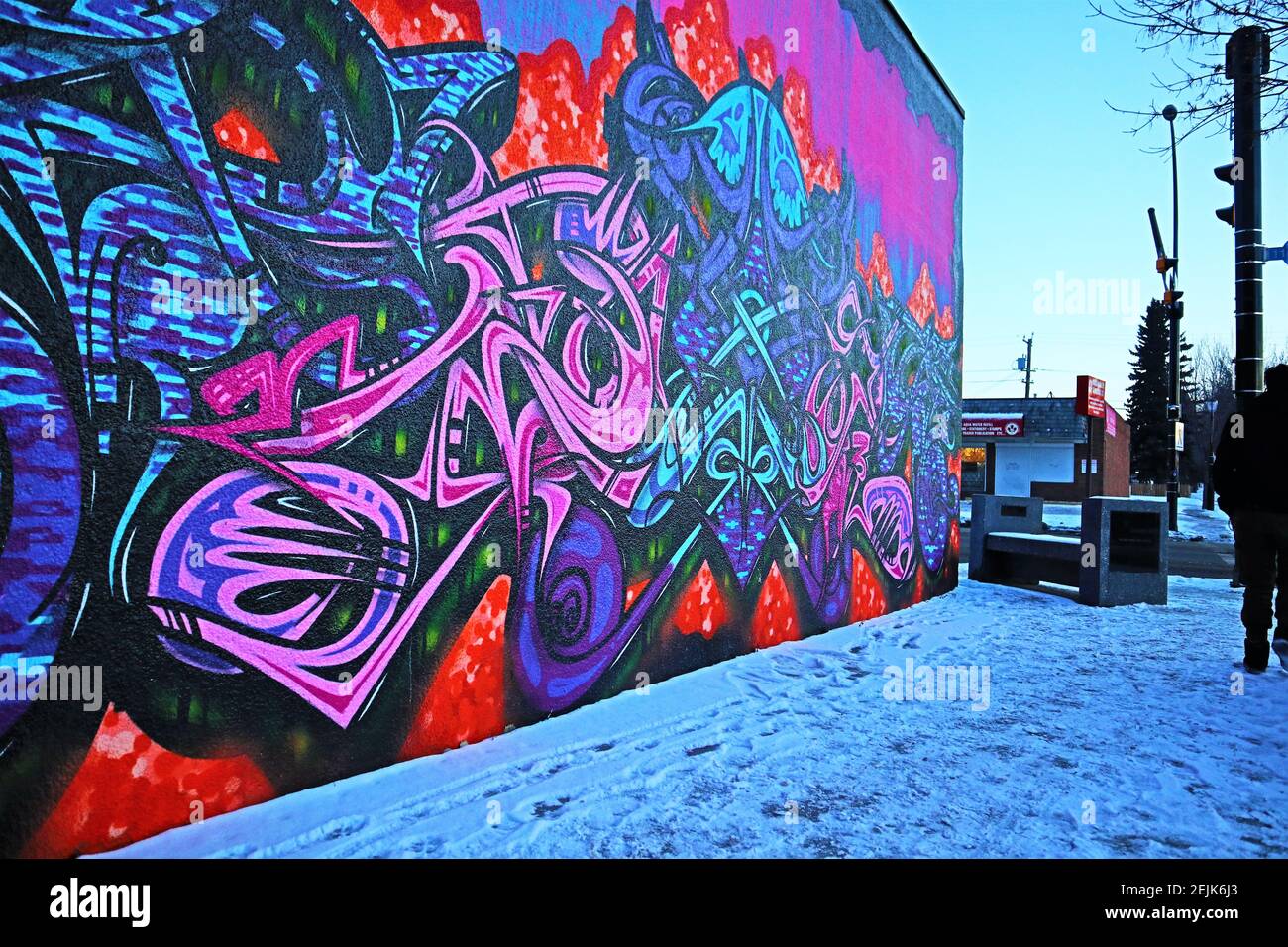 Arte di strada trovato sul vecchio teatro vicino Alberta Avenue in Edmonton Alberta. Foto Stock