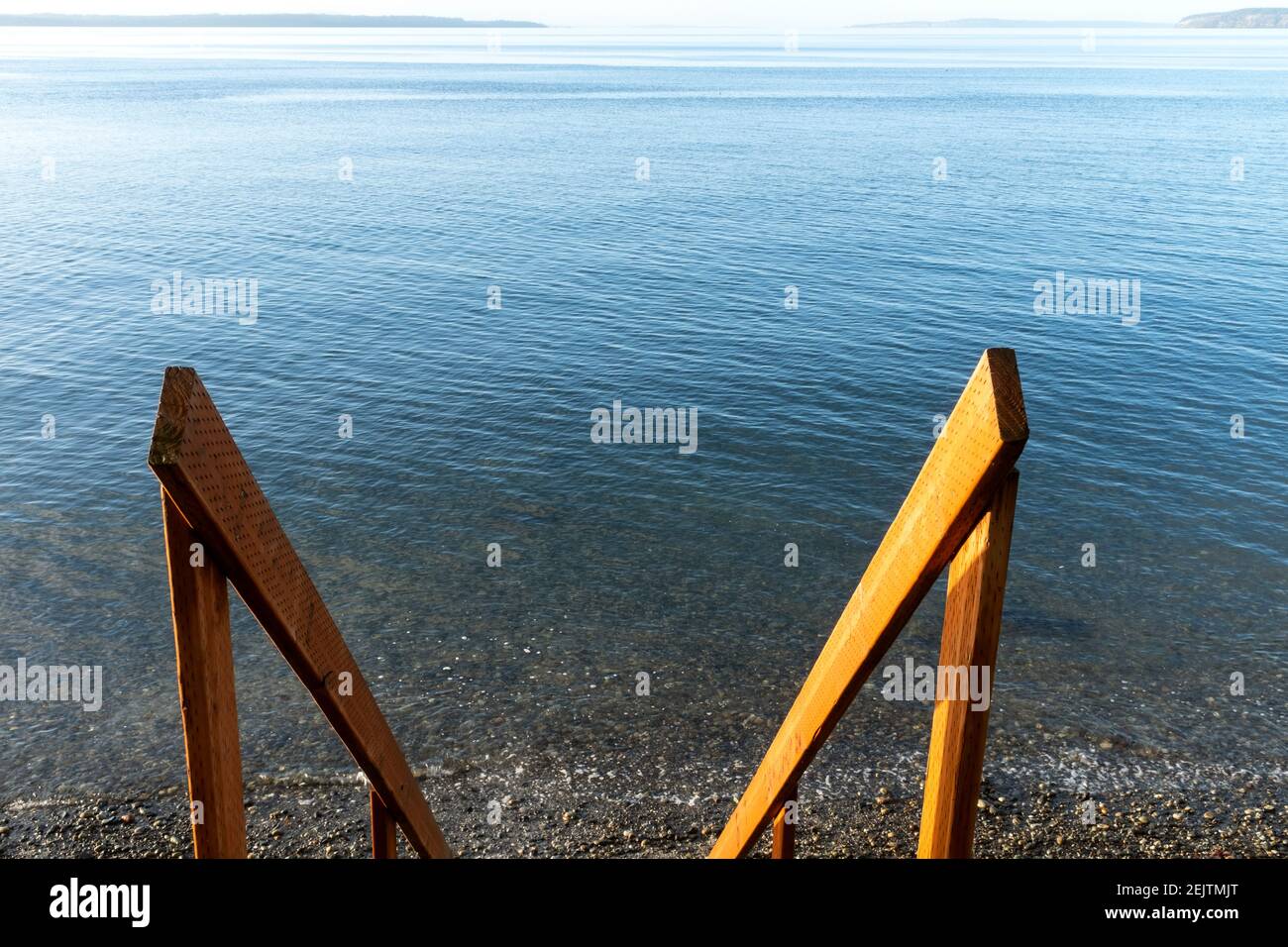 WA20103-00....WASHINGTON - scalinata al Puget Sound vicino a Edmonds. Foto Stock