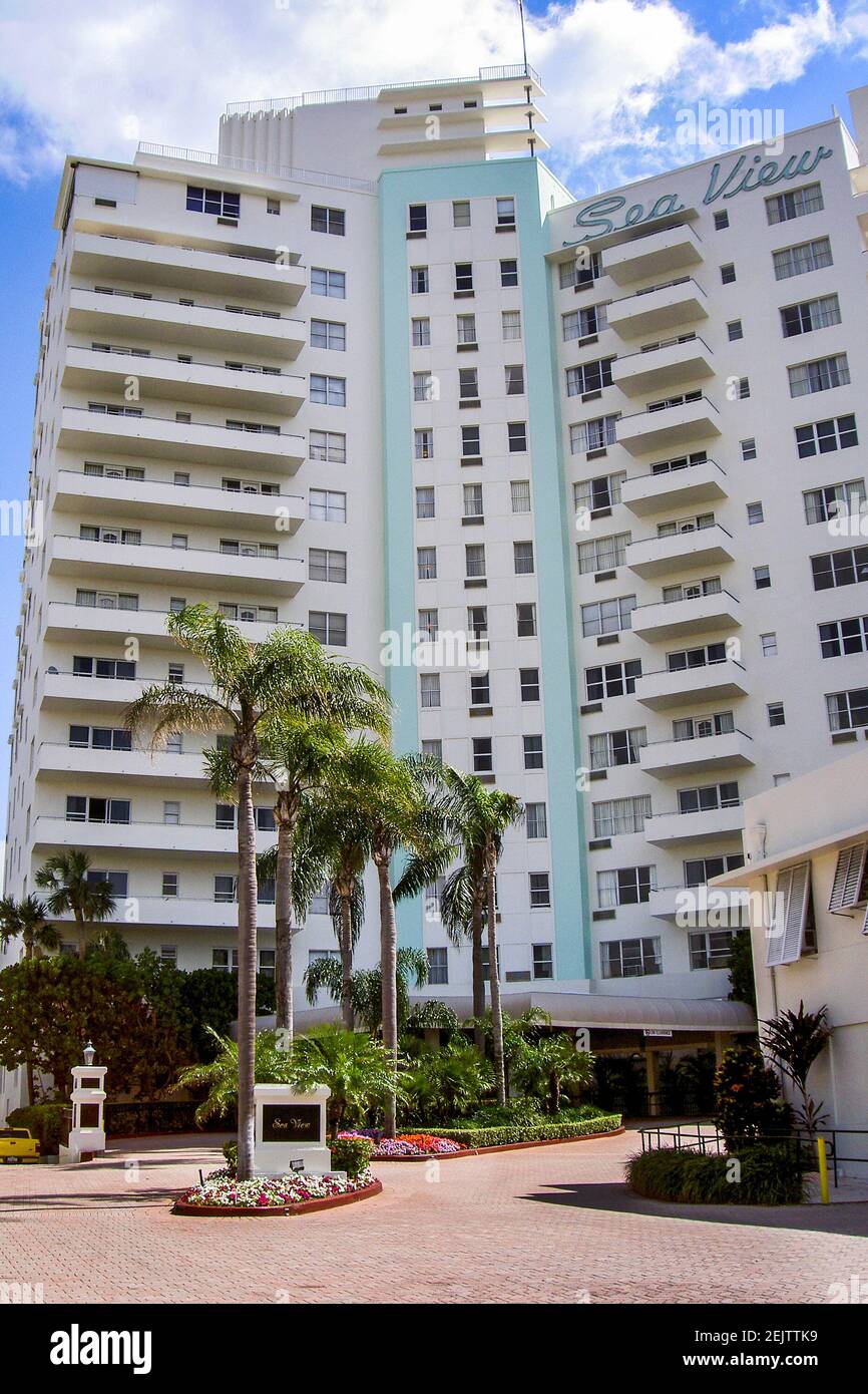 Un hotel in stile Art Deco a Bal Harbour, Florida. Foto Stock