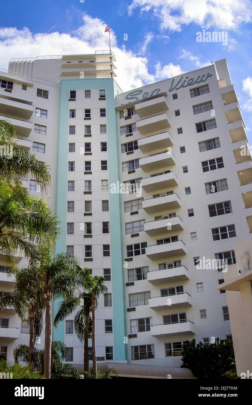 Un hotel in stile Art Deco a Bal Harbour, Florida. Foto Stock