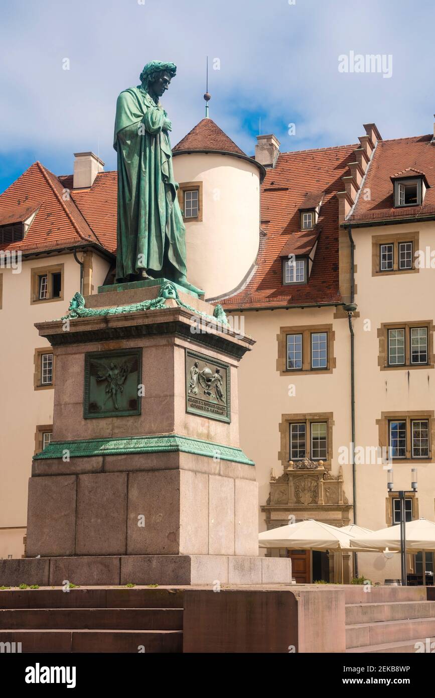 Germania, Baden-Wurttemberg, Stoccarda, Statua di Friedrich Schiller a Schillerplatz Foto Stock