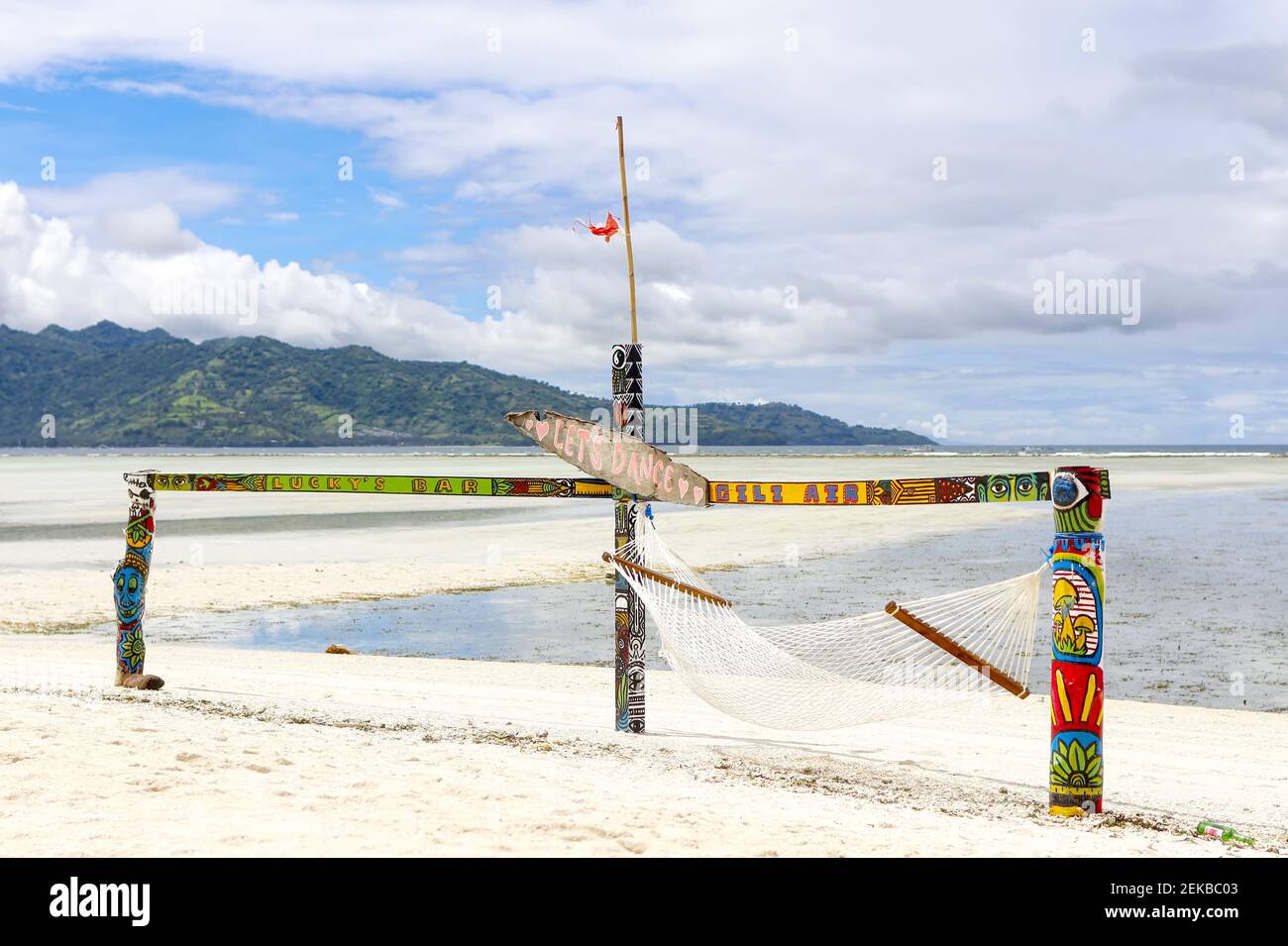 Gili Air Island nell'Oceano Indiano. 03.01.2017 comfort in spiaggia. Scenario per la spiaggia. Realizzato a mano. Foto Stock