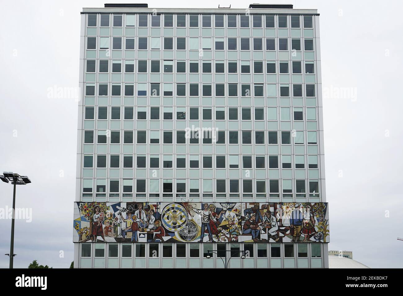 Casa degli insegnanti a Berlino (Haus des Lehrers) Foto Stock