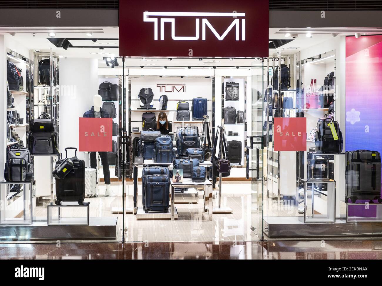 Marca americana di valigie e borse da viaggio di alto livello, negozio di  Tumi visto a Hong Kong. (Foto di Miguel candela / SOPA Images/Sipa USA Foto  stock - Alamy