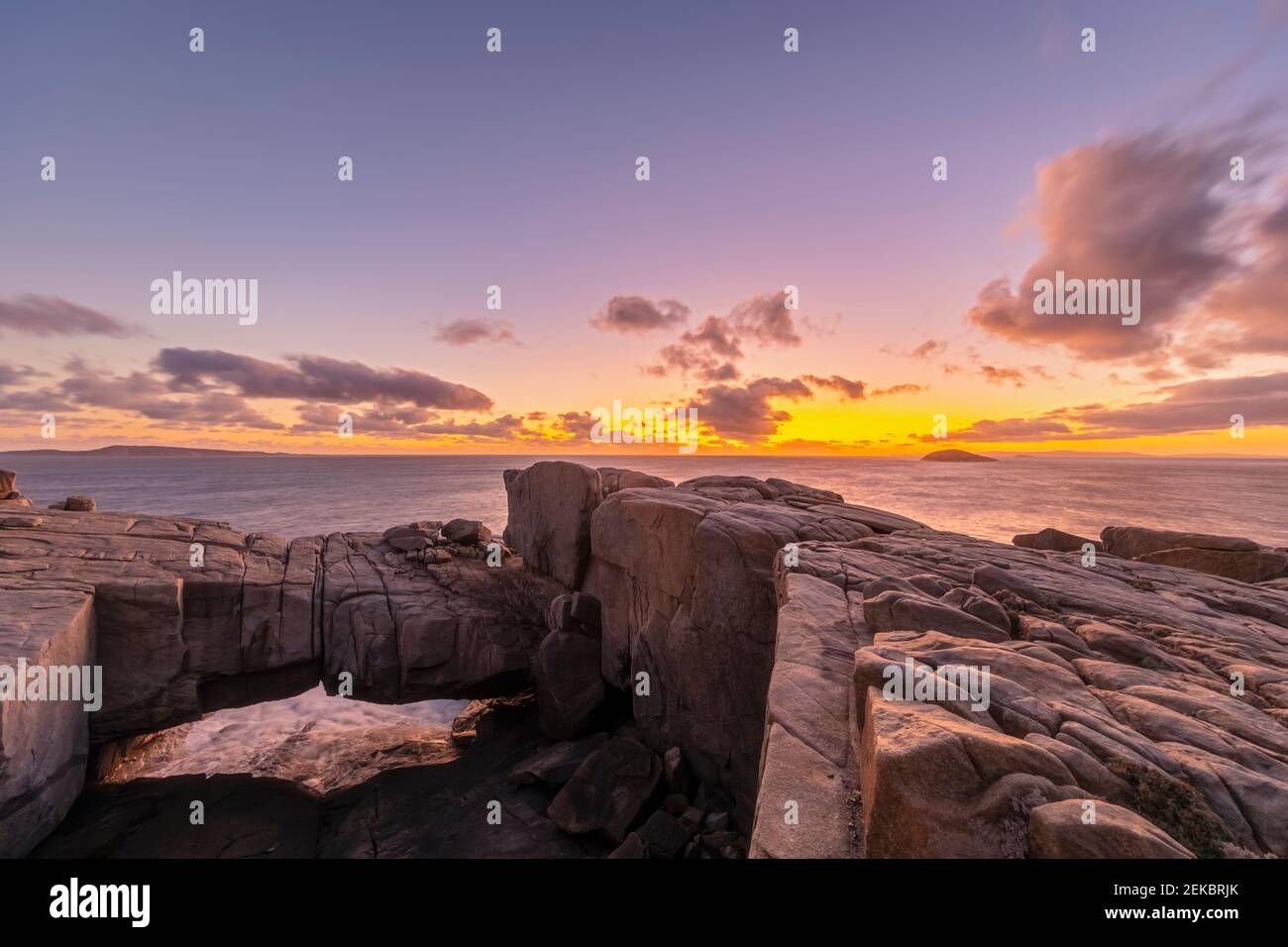 Australia, Oceania, Australia Occidentale, Parco Nazionale di Torndirrup, Mare e costa rocciosa Foto Stock