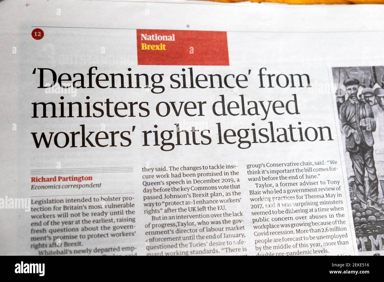 "Silenzio assordante" dei ministri sulla legislazione in materia di diritti dei lavoratori in ritardo" Articolo di notizie sulla Brexit all'interno della pagina del titolo del giornale in Guardian UK Foto Stock