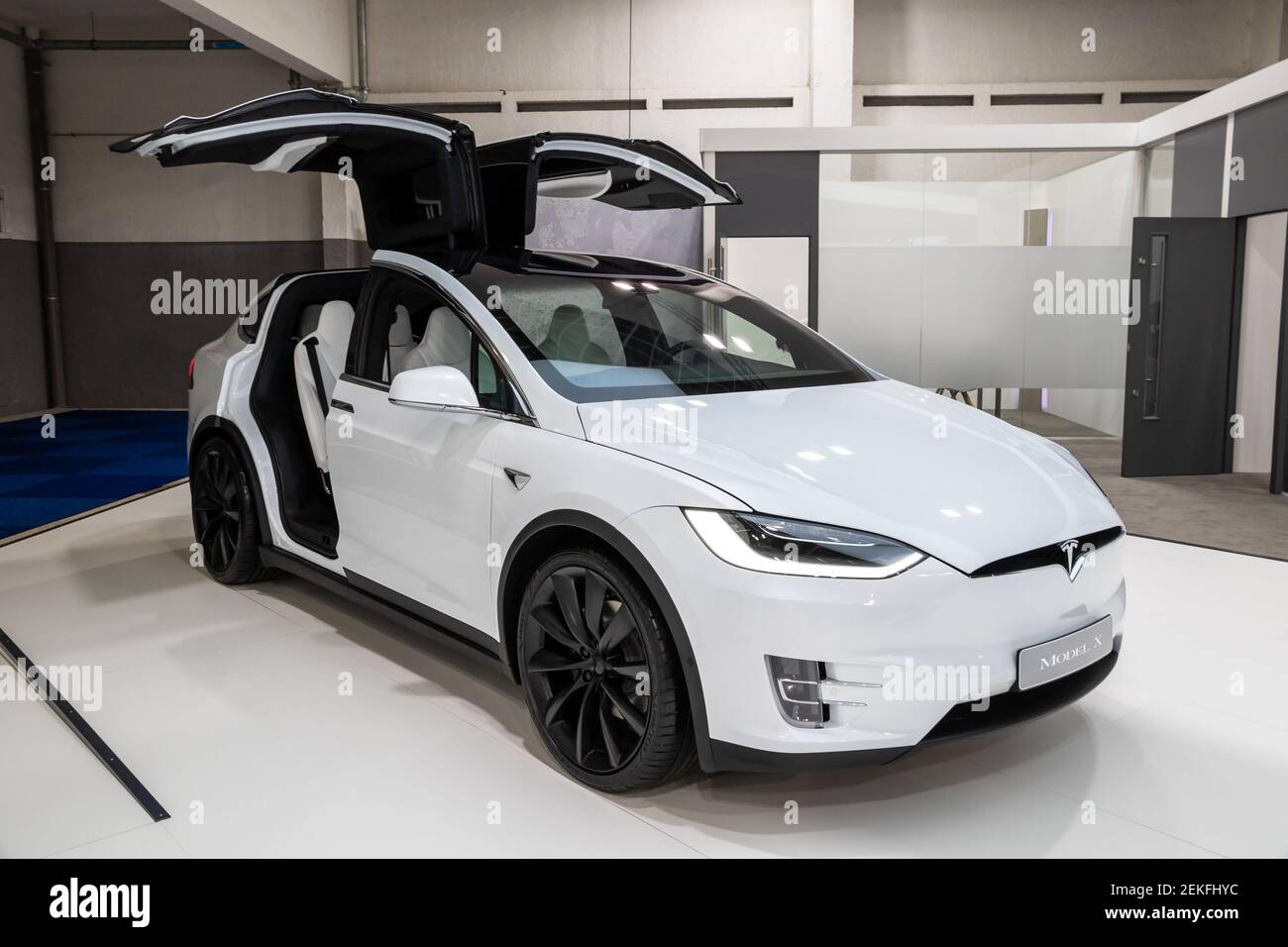 L'auto elettrica Tesla Model X presentata al Salone dell'Autosalon di Bruxelles. Belgio - 18 gennaio 2019. Foto Stock