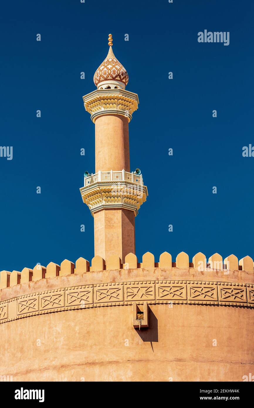 Vista della Moschea Qaboos a Nizwa, Oman. Foto Stock