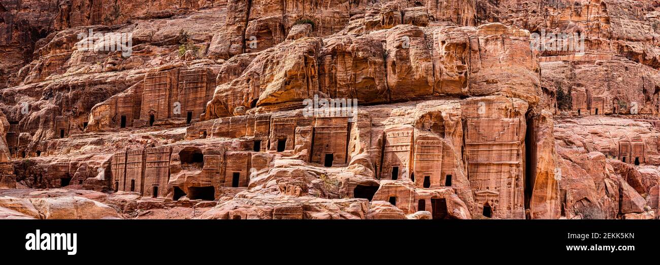 Vista della strada delle facciate, Petra, Giordania Foto Stock