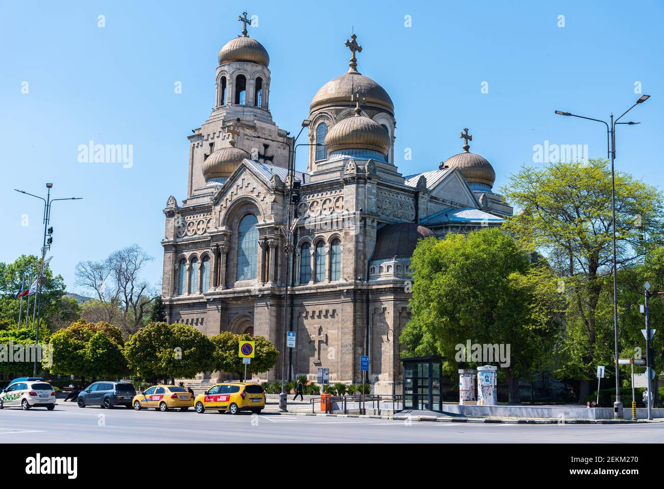 Varna, Bulgaria, 10 maggio 2020: Dormizione della Cattedrale di Theotokos a Varna, Bulgaria Foto Stock