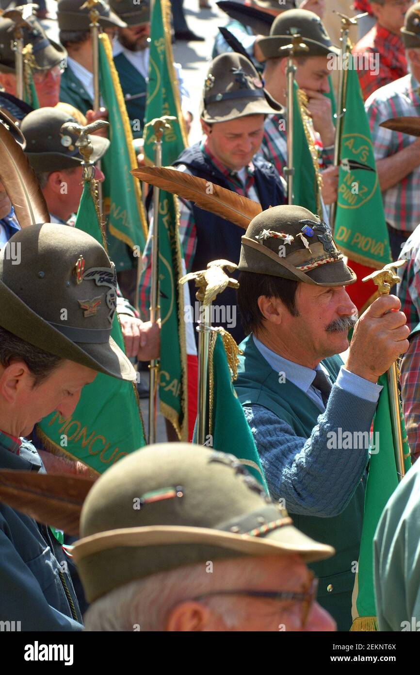 Castelnuovo don Bosco, Piemonte/Italia -04/07/2019- 90° raduno di Alpini, il corpo di fanteria della guerra di montagna dell'esercito italiano. Foto Stock