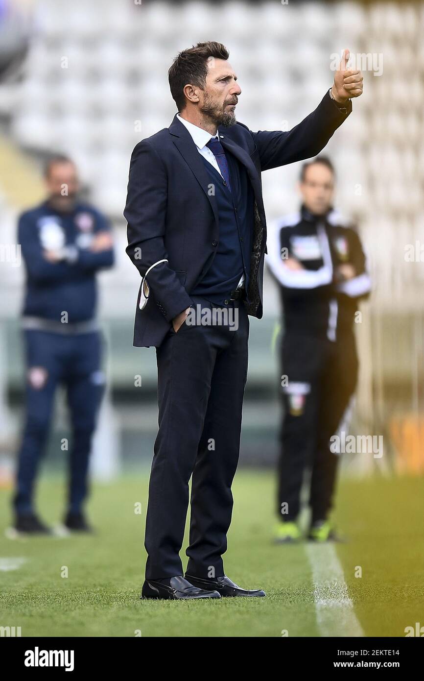 TORINO, ITALIA - 18 ottobre 2020: Eusebio di Francesco, capo allenatore di Cagliari  Calcio, gesti durante la Serie A partita di calcio tra Torino FC e Cagliari  Calcio. Cagliari Calcio ha vinto