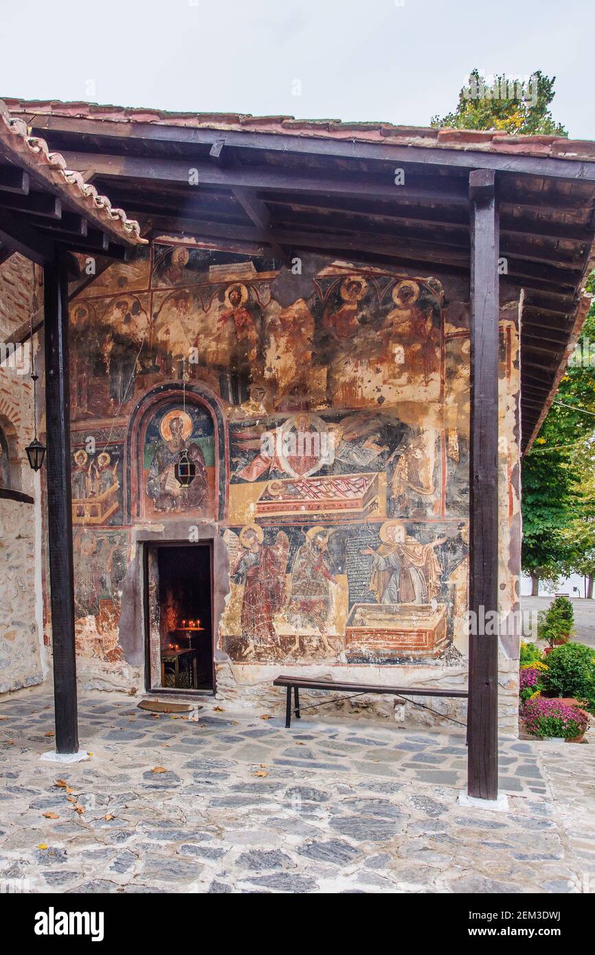 Kastoria, Grecia - 09 ottobre 2011: Veduta del Monastero di Panagia Mavriotissa a Kastoria, Grecia Foto Stock