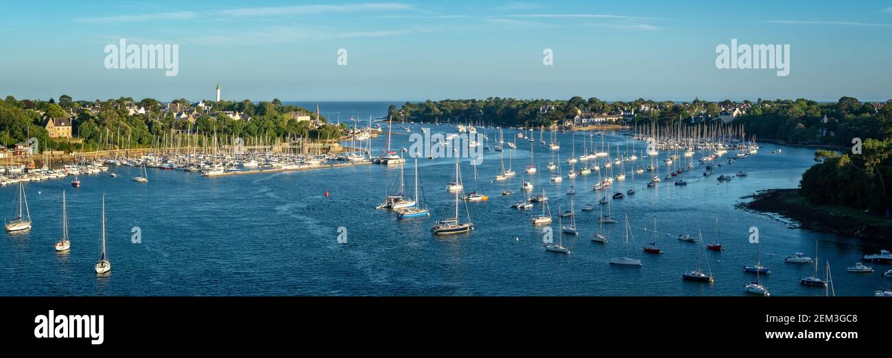 Panorama del fiume Odet e Bénodet in Finistère, Bretagna, Francia Foto Stock