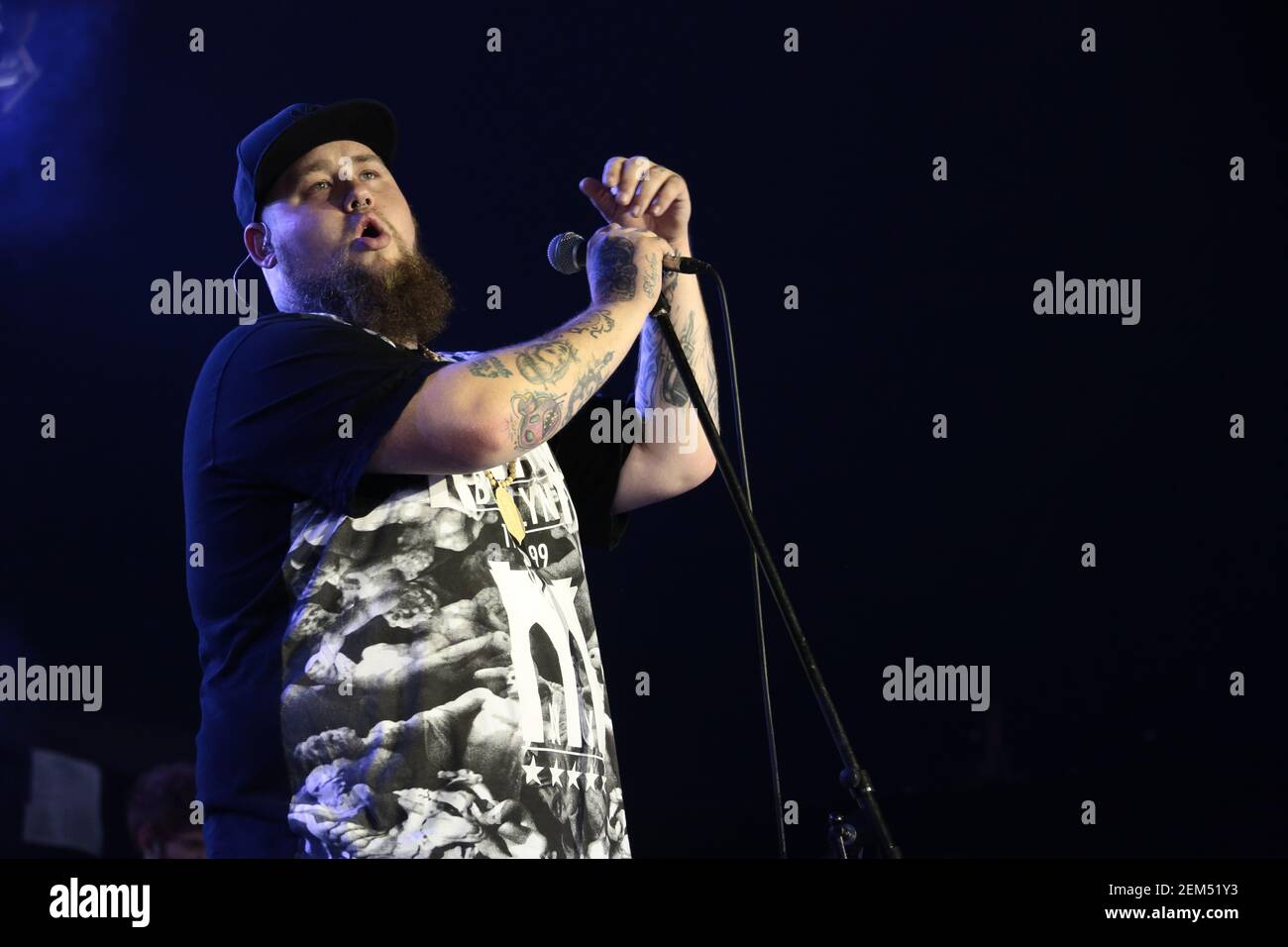 Rory Graham (nome del palco Rag 'N' Bone Man) ha suonato dal vivo sul palco 1 della radio NME/BBC il giorno 2 del Reading Festival 2016. Data foto: Venerdì Au Foto Stock