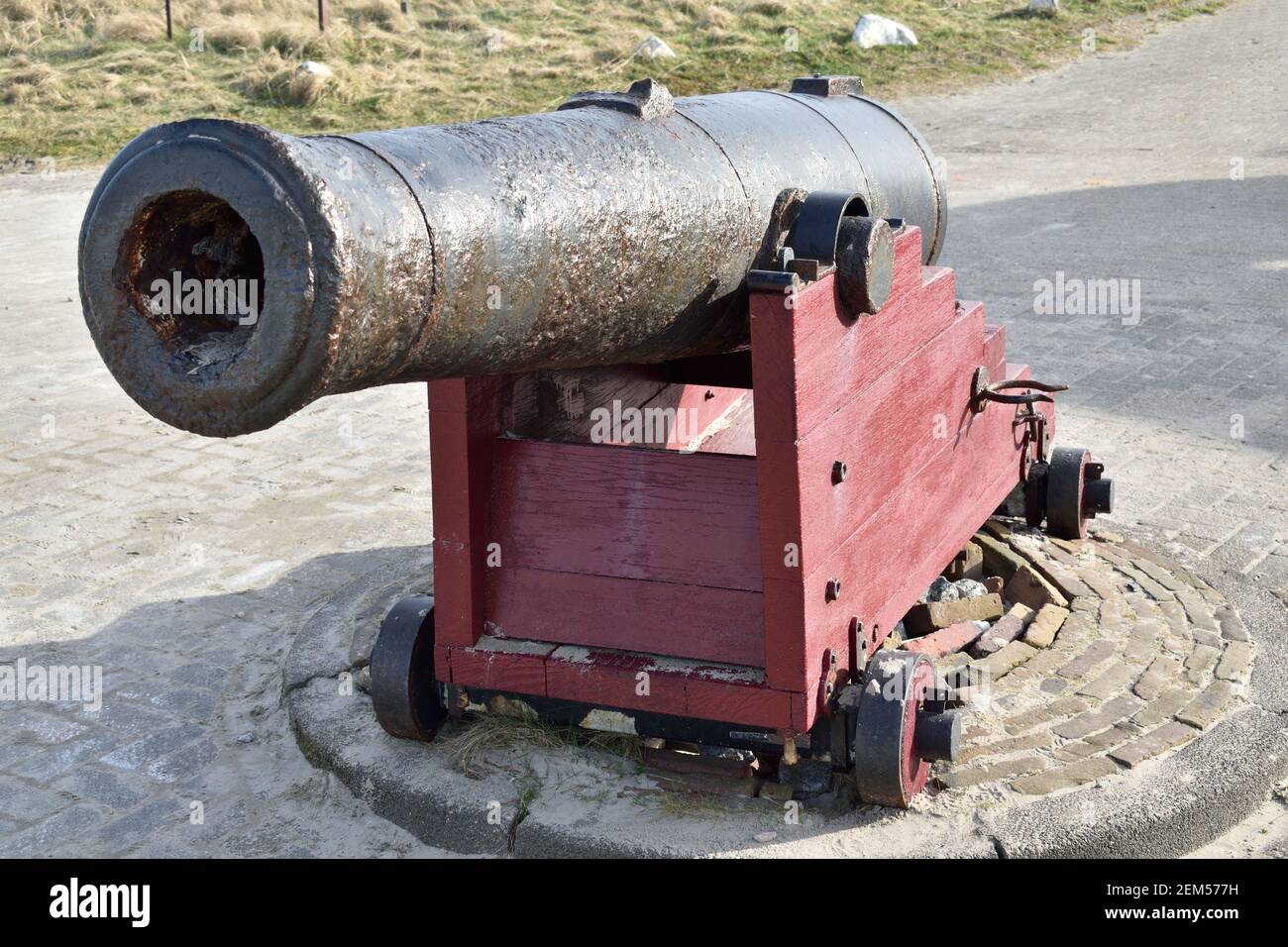 Un cannone antico napoleonico al Fort Kijkduin museo di storia in Paesi Bassi Foto Stock