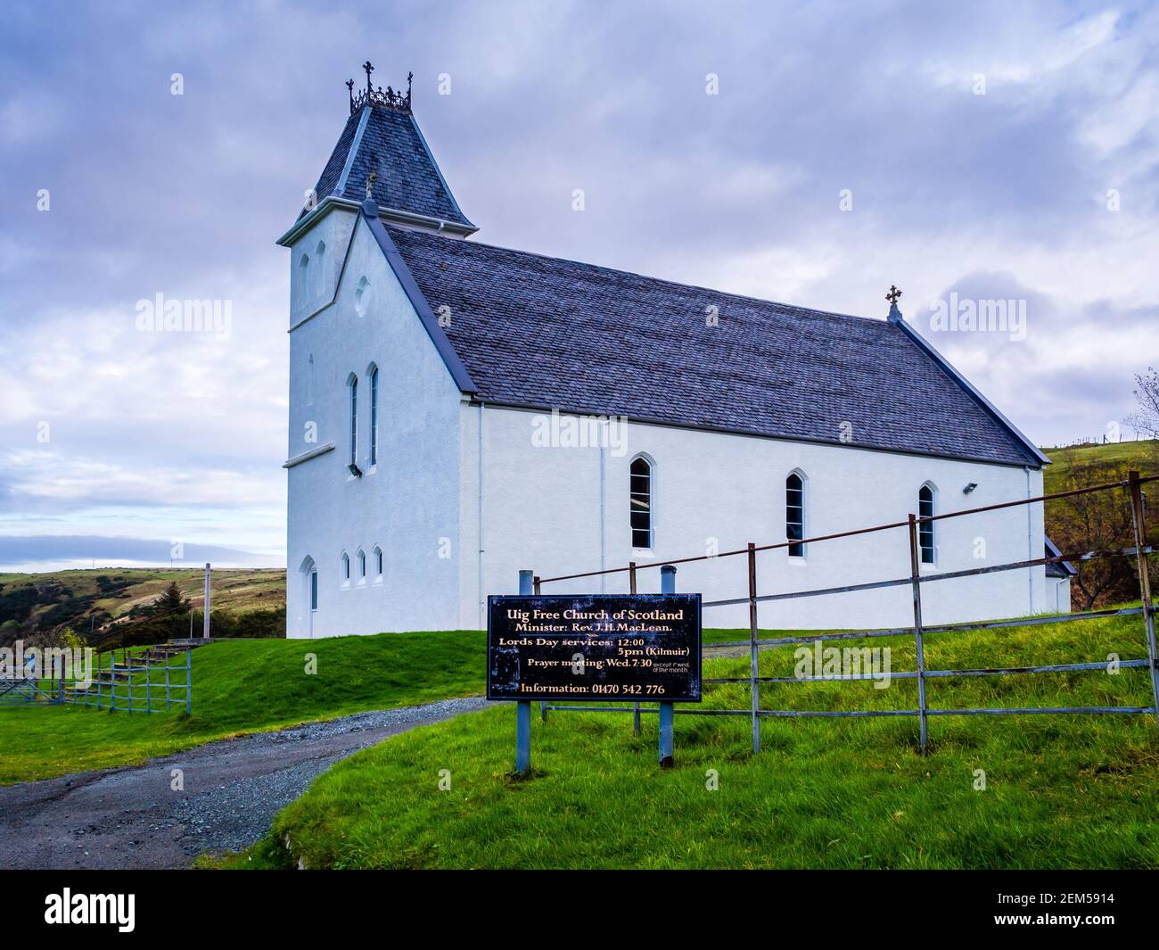 Uig Free Church si trova appena fuori Uig sulla Isola di Skye Foto Stock