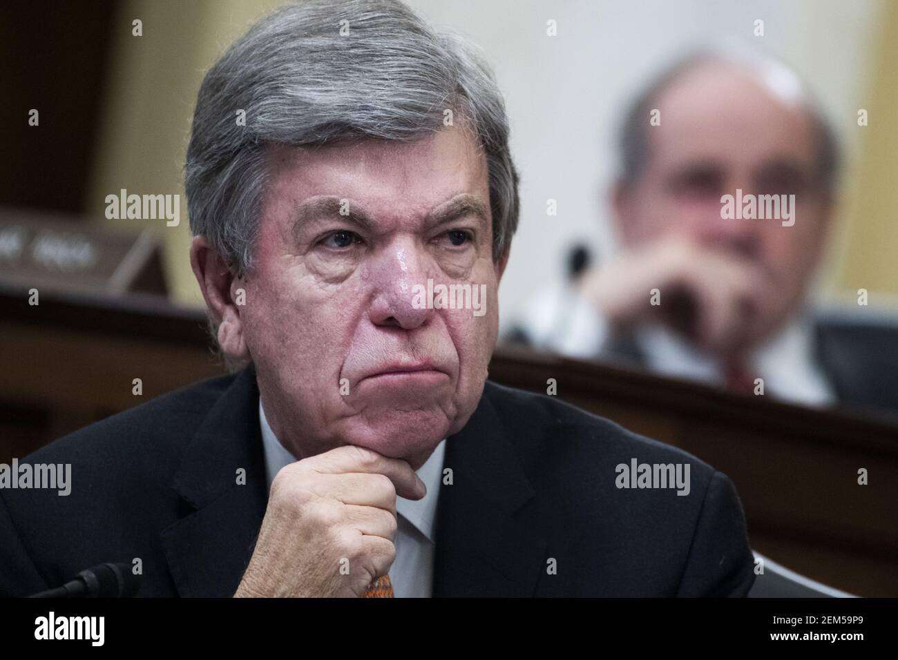 Washington, Stati Uniti. 24 Feb 2021. SENS. Roy Blunt, R-Mo., sinistra, e Jim Risch, R-Idaho, Partecipate all'audizione di conferma del Comitato di intelligence del Senato per William Burns, nominato direttore della Central Intelligence Agency, in Russell Senate Office Building a Capitol Hill, Washington, DC, il 24 febbraio 2021. Foto in piscina di Tom Williams/UPI Credit: UPI/Alamy Live News Foto Stock