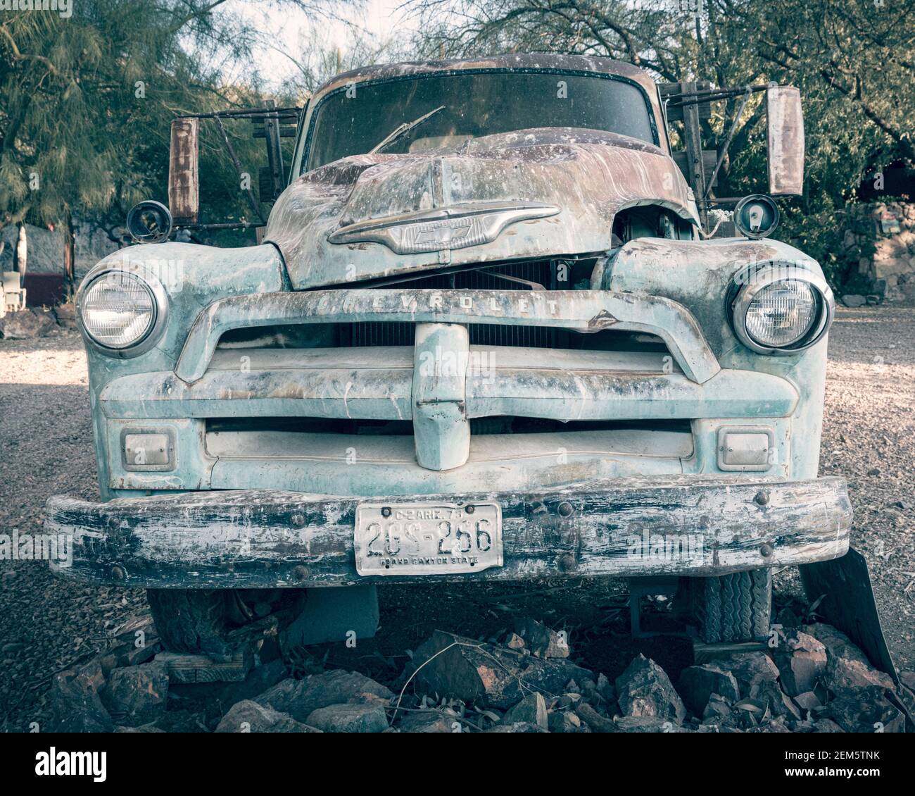 Old Chevrolet camion, fuori a pascolo, Arizona, Stati Uniti Foto Stock