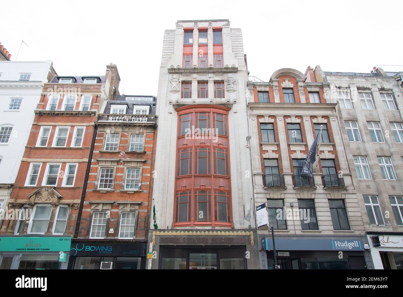 Greek Revival Architecture moderne ex Glasgow Herald Office 56 e. 57 Fleet Street Foto Stock