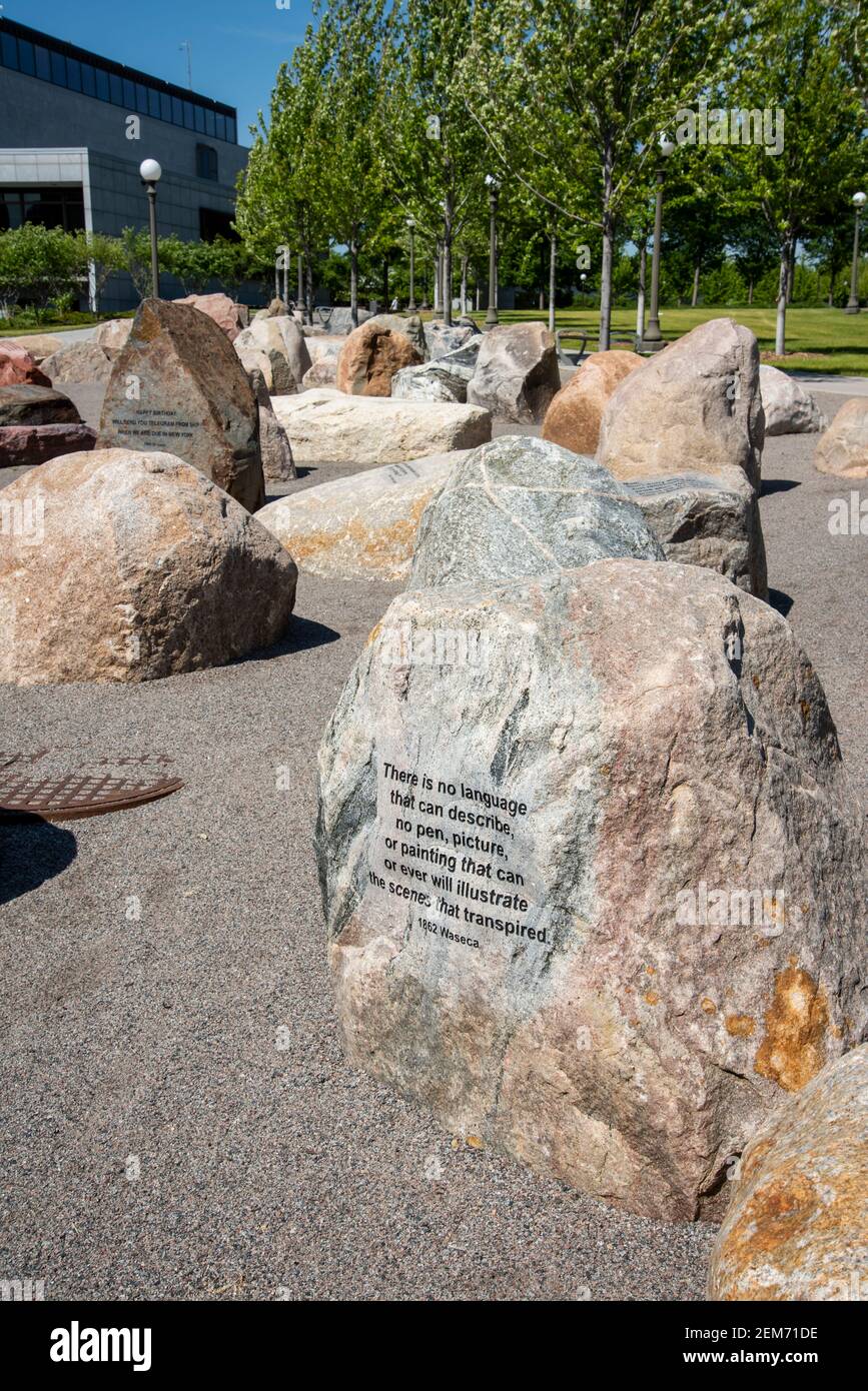 St. Paul, Minnesota. Tributo militare della famiglia. Il Minnesota Military Family Tribute è stato progettato per rendere omaggio alle nostre famiglie militari. Foto Stock