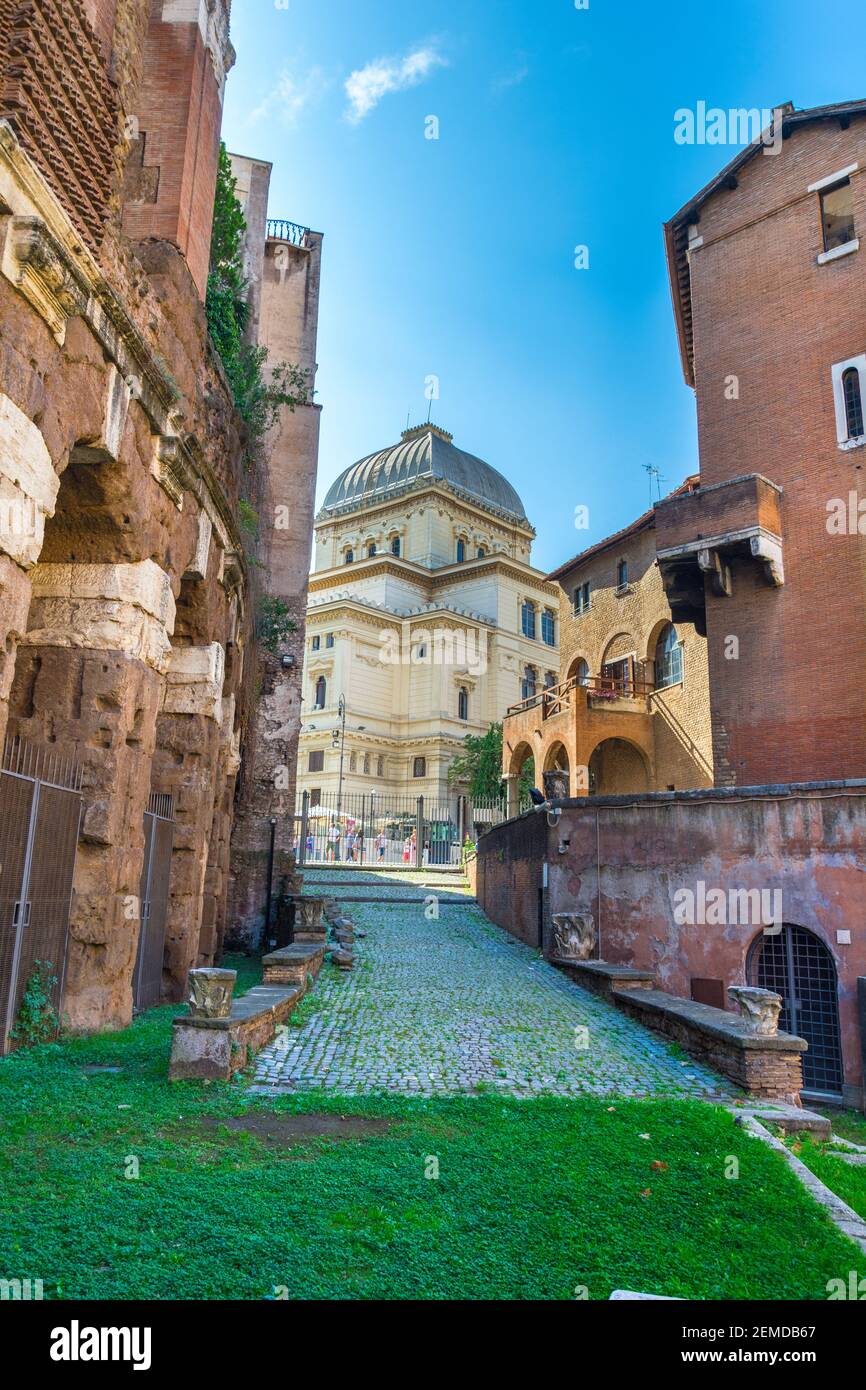 Roma, Italia - 03 ottobre 2018: Veduta della Grande Sinagoga Romana , Tempio maggiore di Roma Foto Stock