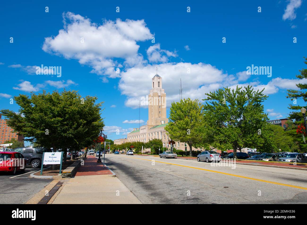 Municipio di Pawtucket su Roosevelt Avenue nel centro di Pawtucket, Rhode Island, RI, Stati Uniti. Foto Stock