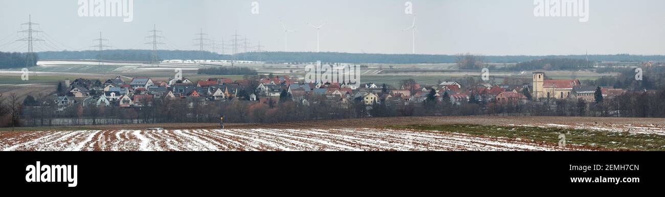 Vista panoramica del villaggio di Stadelschwarzach, Baviera Germania Foto Stock