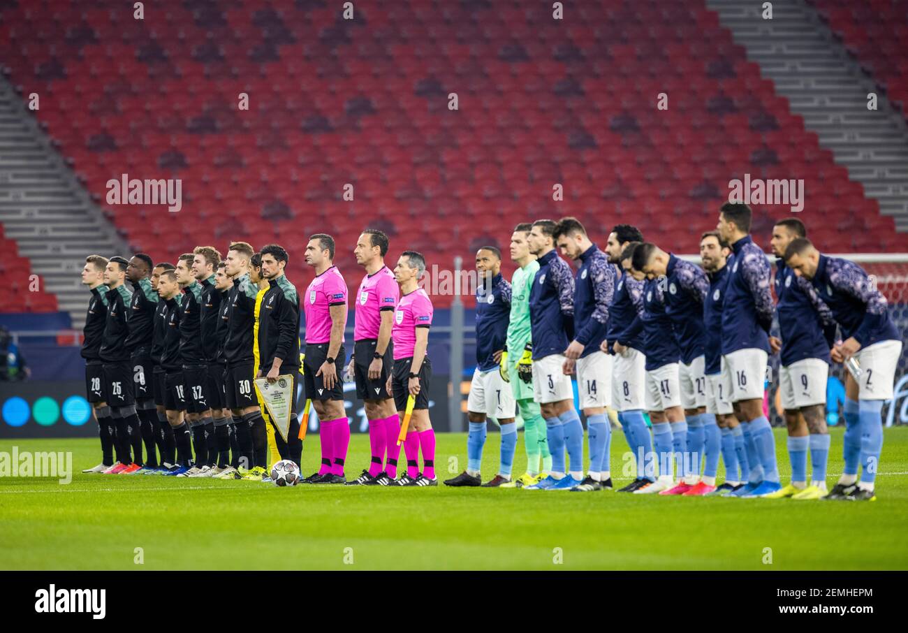 Squadre während der CL Hymne Borussia Mönchengladbach - Manchester City Budapest, 24.02.2021, Fussball; Champions League, Saison 2020/21 Foto: Moritz Foto Stock