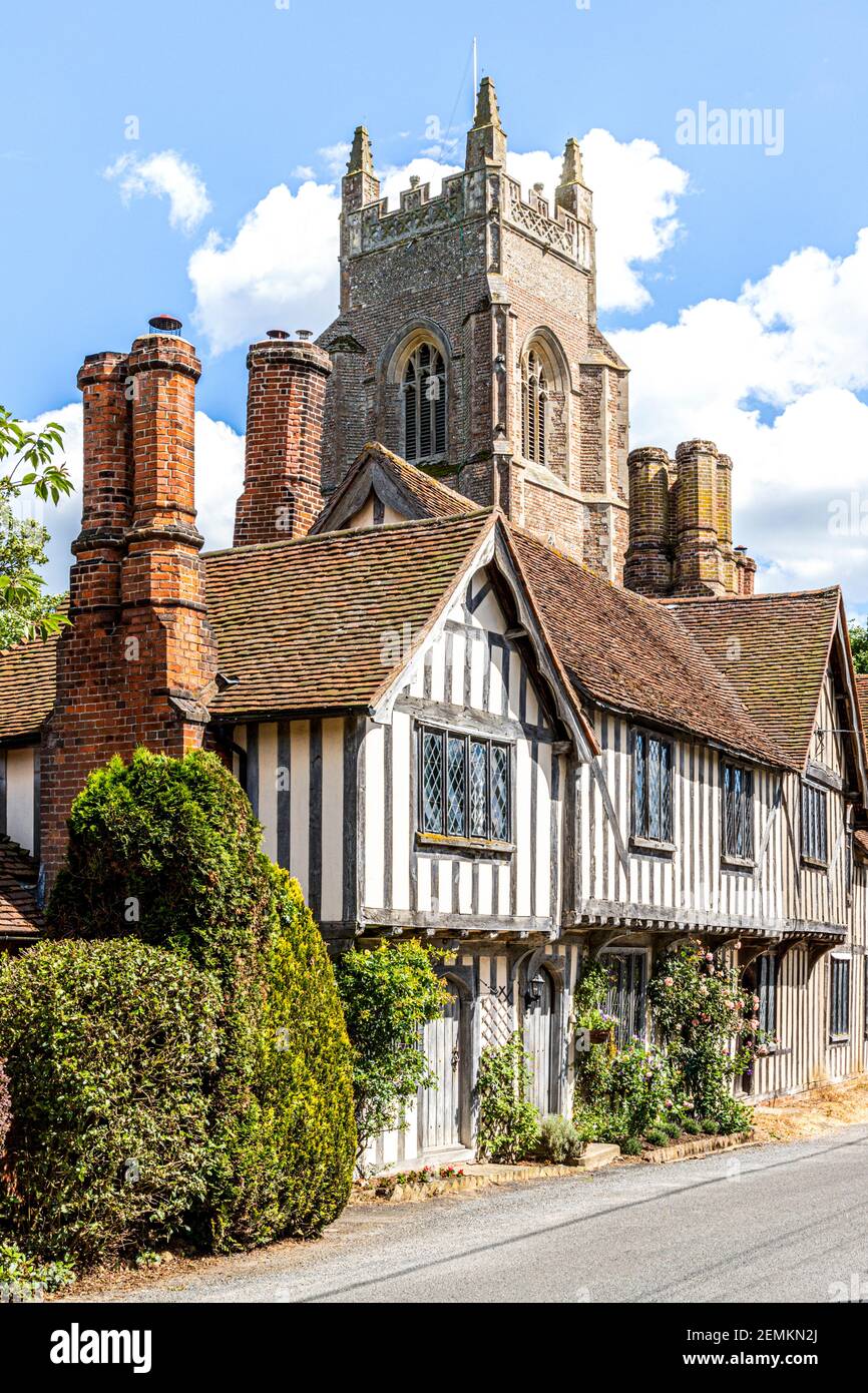 I Maltings, una casa a graticcio tardo medievale, di fronte alla chiesa di St Marys nel villaggio di Stoke da Nayland, Suffolk UK Foto Stock