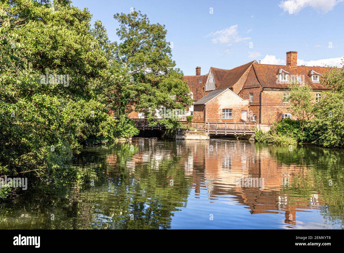 Estate in Constable Country - Flatford Mill accanto al fiume Stour, East Bergholt, Suffolk UK Foto Stock