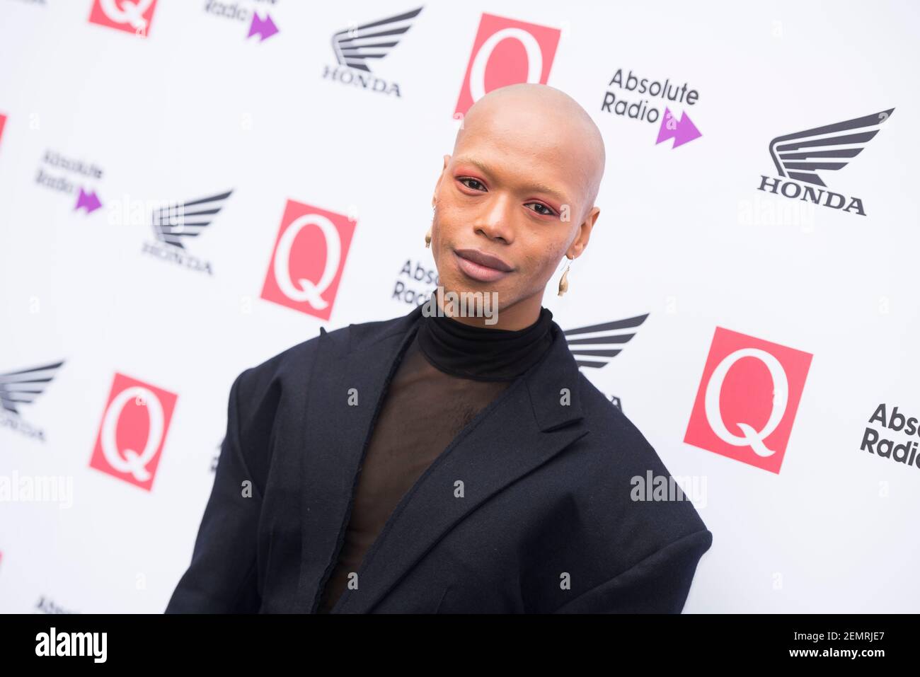 Nakhane arriva al Q Awards 2018 al Roundhouse di Camden, Londra. Data immagine: Mercoledì 17 ottobre 2018. Il credito fotografico dovrebbe essere: David Jensen Foto Stock