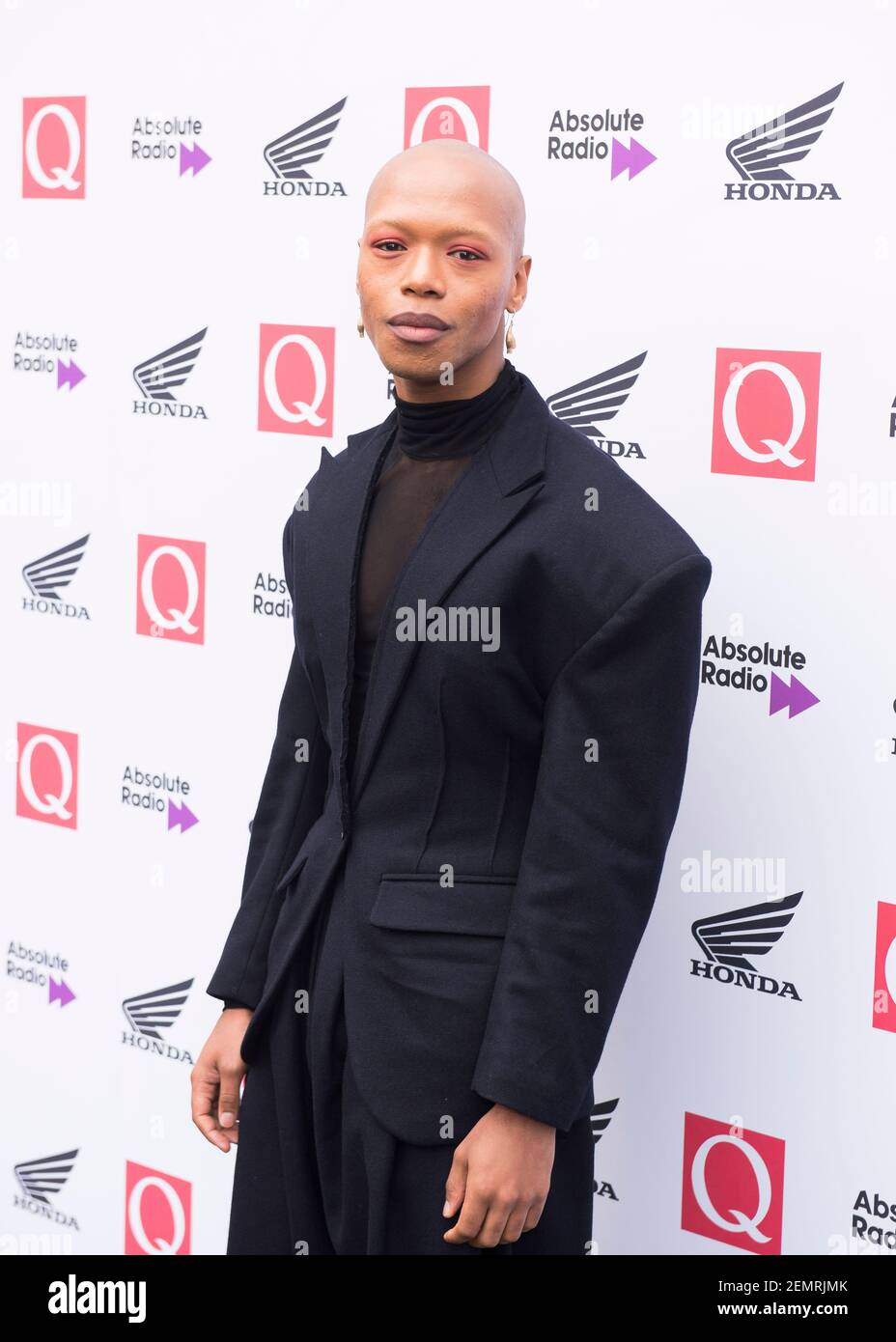 Nakhane arriva al Q Awards 2018 al Roundhouse di Camden, Londra. Data immagine: Mercoledì 17 ottobre 2018. Il credito fotografico dovrebbe essere: David Jensen Foto Stock