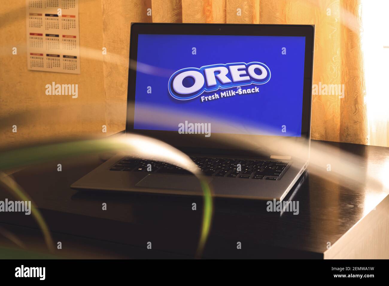 Kharkov, Ucraina - 23 febbraio 2021: Logo Oreo sullo schermo del laptop, logotipo Foto Stock