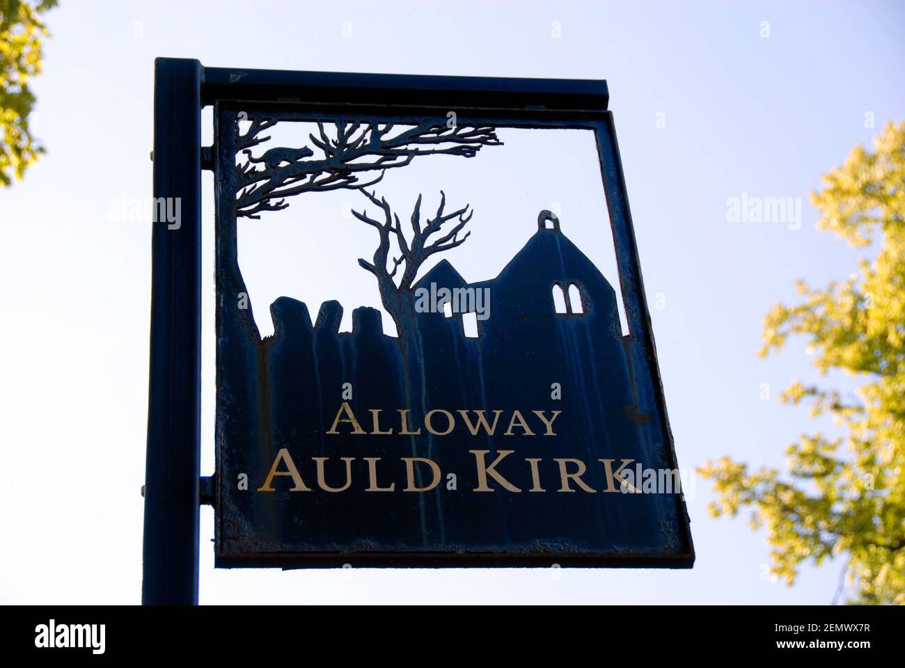 Cartello in ferro battuto per Alloway Auld Kirk, Ayrshire, Scozia Foto Stock
