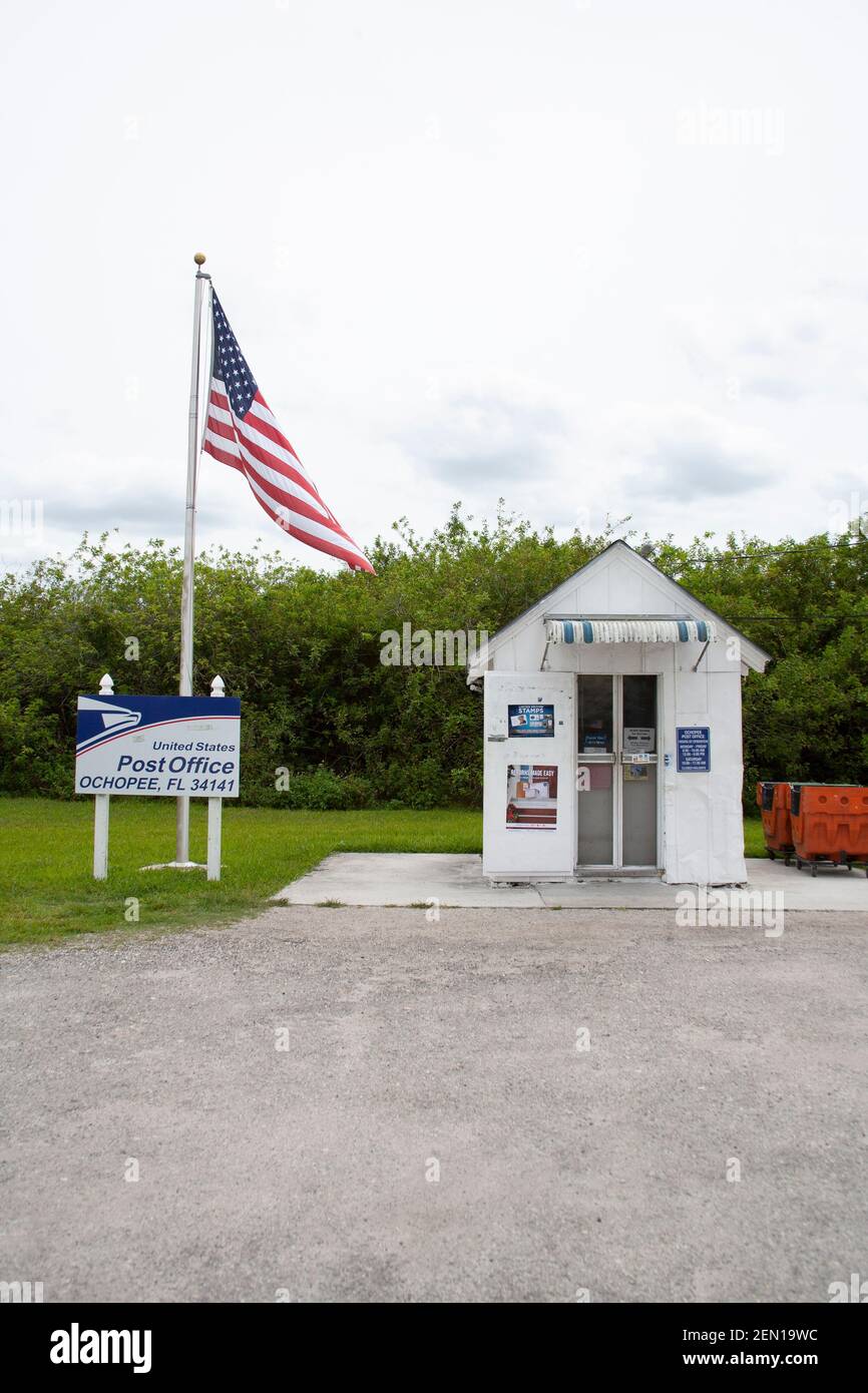 Una foto dell'ufficio postale di Ochopee, il più piccolo ufficio postale degli Stati Uniti in Florida USA Foto Stock