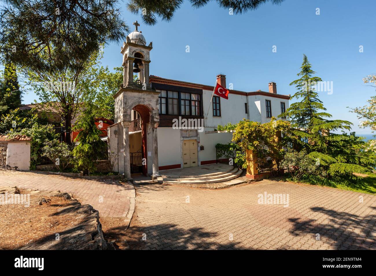 Istanbul, Turchia. 27 aprile 2016 Chiesa greco-ortodossa di Aya Yorgi, Buyukada, le Isole Principesse conosciute come Adalar nel mare di Marmara vicino Istanbul Foto Stock