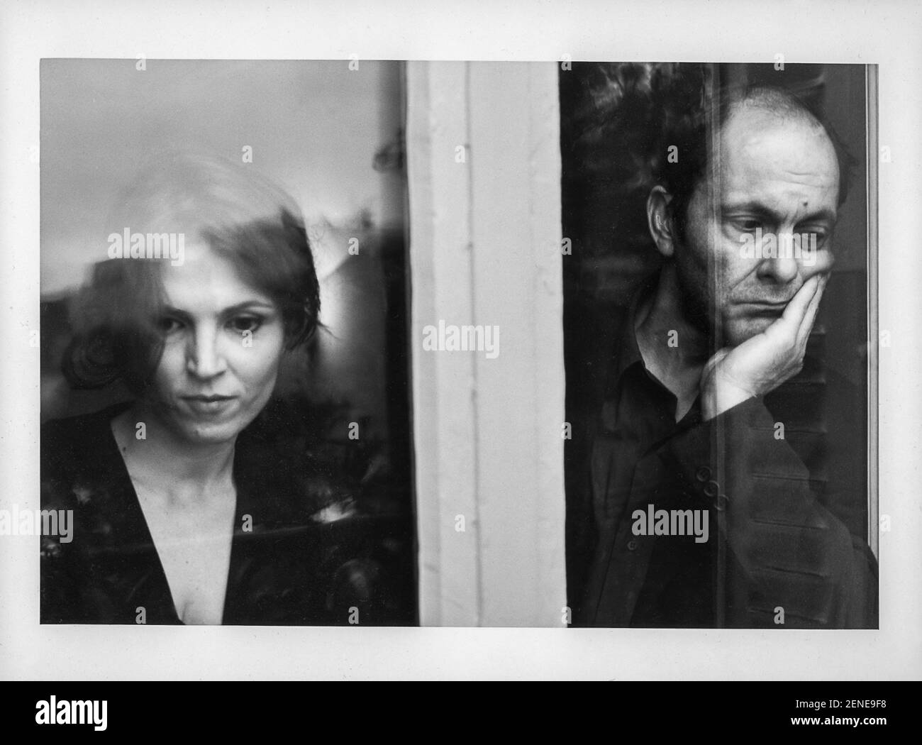 Jean Pierre Bacri e Agnes Jaoui immagine scattata al loro casa non molto tempo dopo la ripresa del film un Aria la famille (somiglianza familiare) Foto Stock