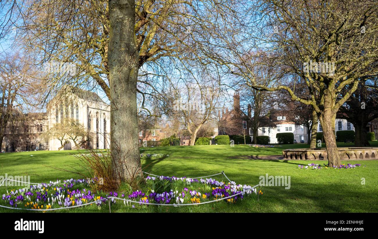 Simboli di speranza nel Dean's Park Garden, Città di York, Regno Unito Foto Stock