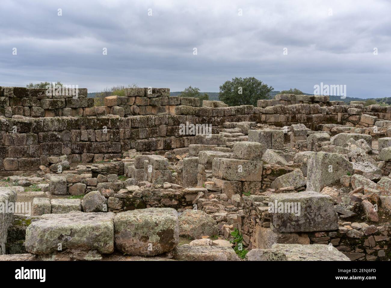 Idanha un celha antiche rovine arcaelogiche vicino alla cattedrale della chiesa, in Portogallo Foto Stock