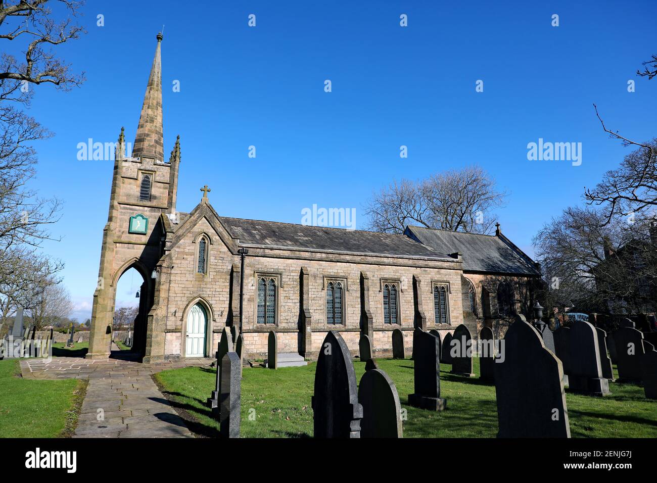 Chiesa parrocchiale anglicana di San Giovanni Battista a Bretherton. Lancashire. Foto Stock