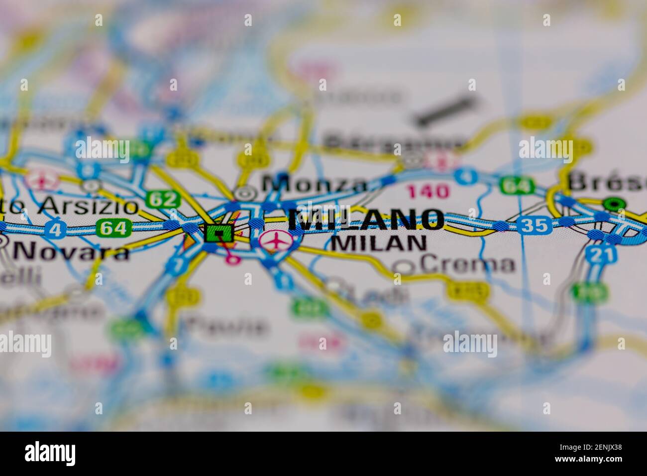 Milano o Milano su una mappa stradale o su una mappa geografica Foto Stock