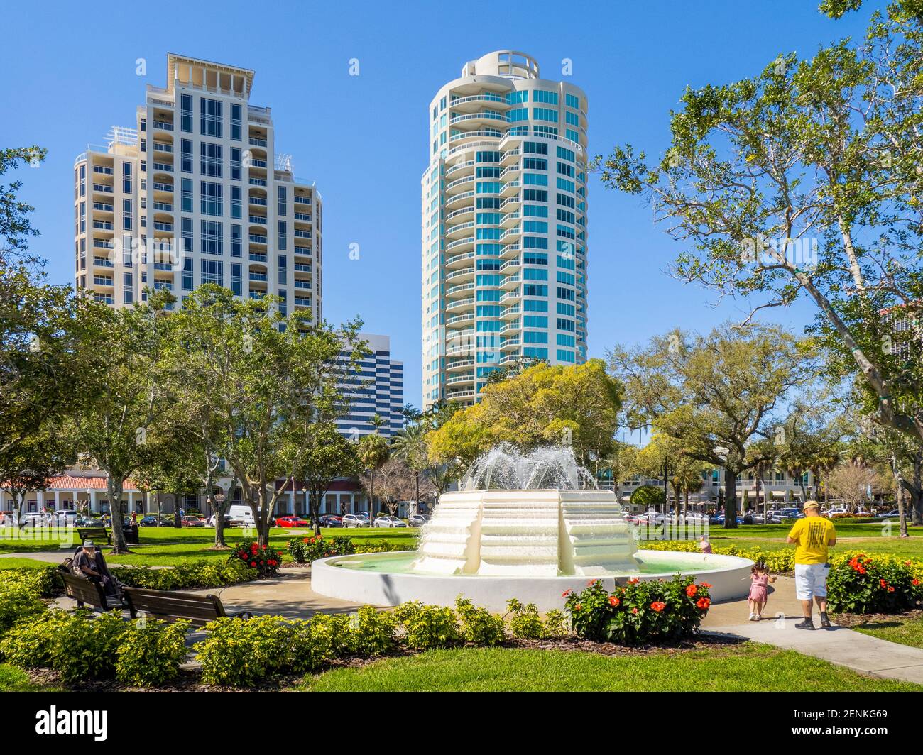 Fontana nel South Straub Park sul lungomare in centro A San Pietroburgo, Florida USA Foto Stock