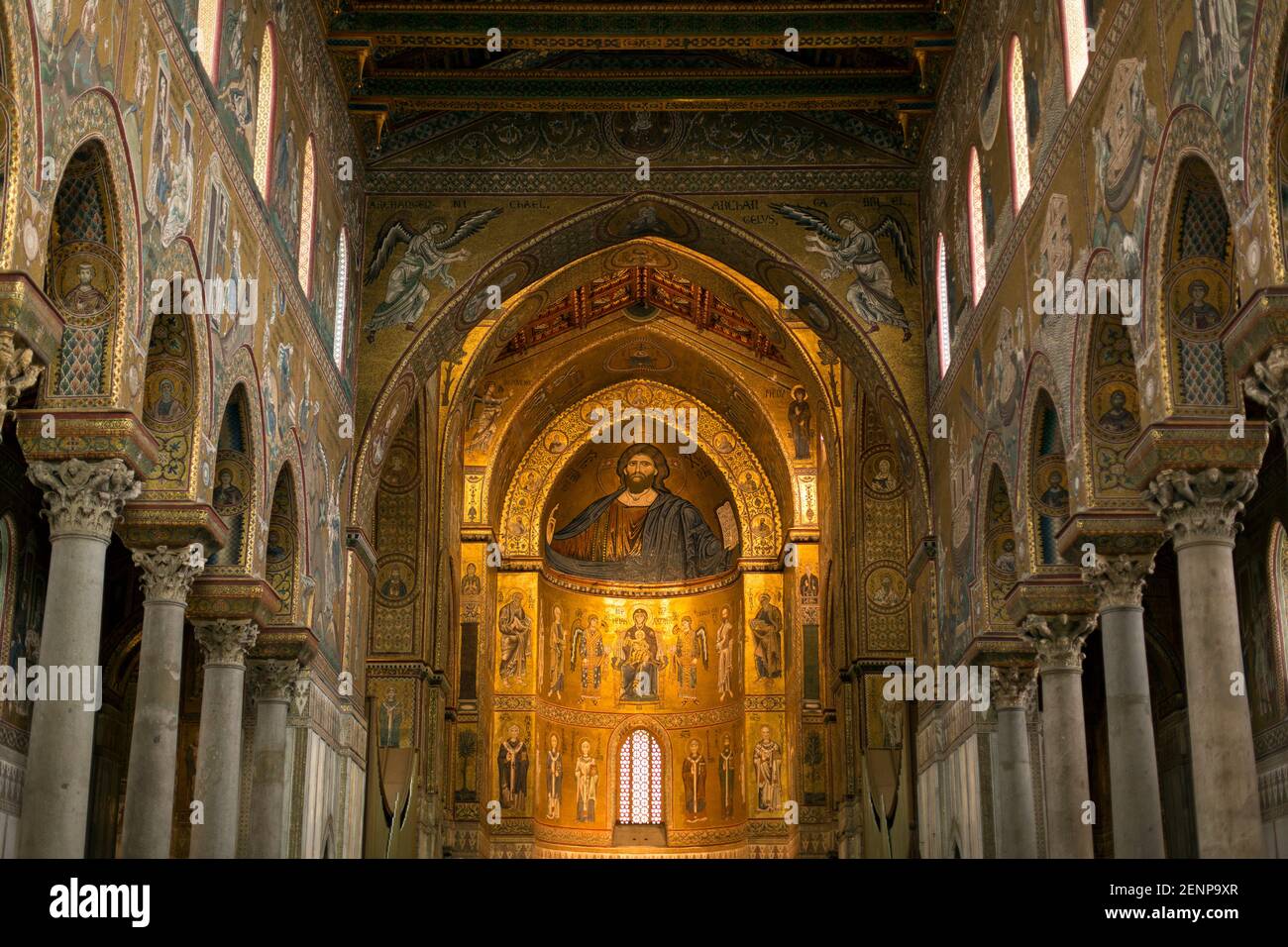 Italia, Sicilia, Monreale, Cattedrale di Monreale, Cristo Pantocratore, s costruito nel 1172 da Guglielmo II in stile arabo-normanno Foto Stock