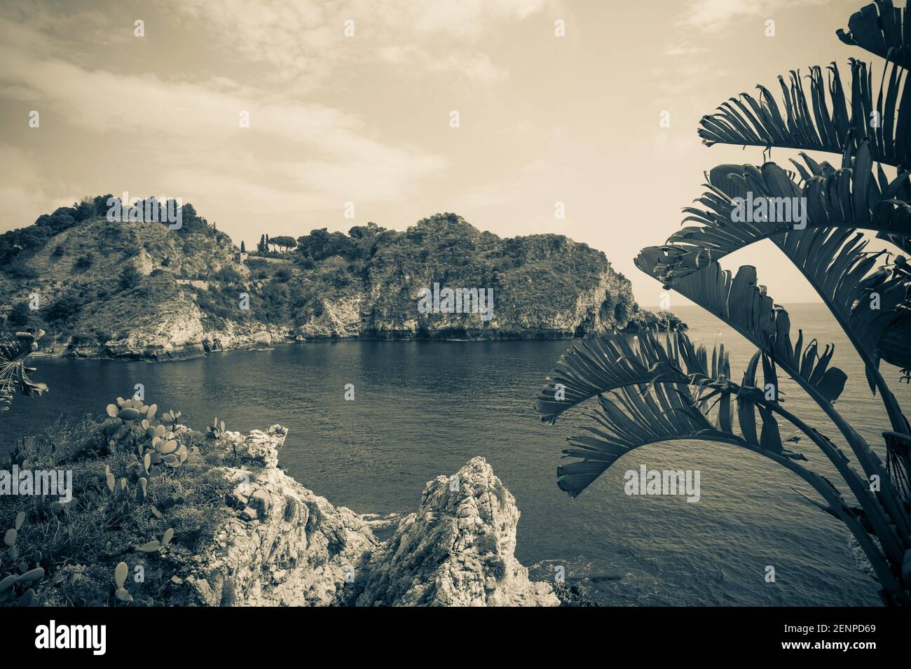 Italia, Sicilia, Taormina, Isola Bella, spiaggia e santuario della vita marina Foto Stock