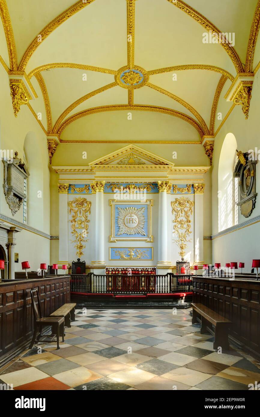 Vista interna della Chiesa di Santa Maria a Bruton, Somerset, Regno Unito. Foto Stock