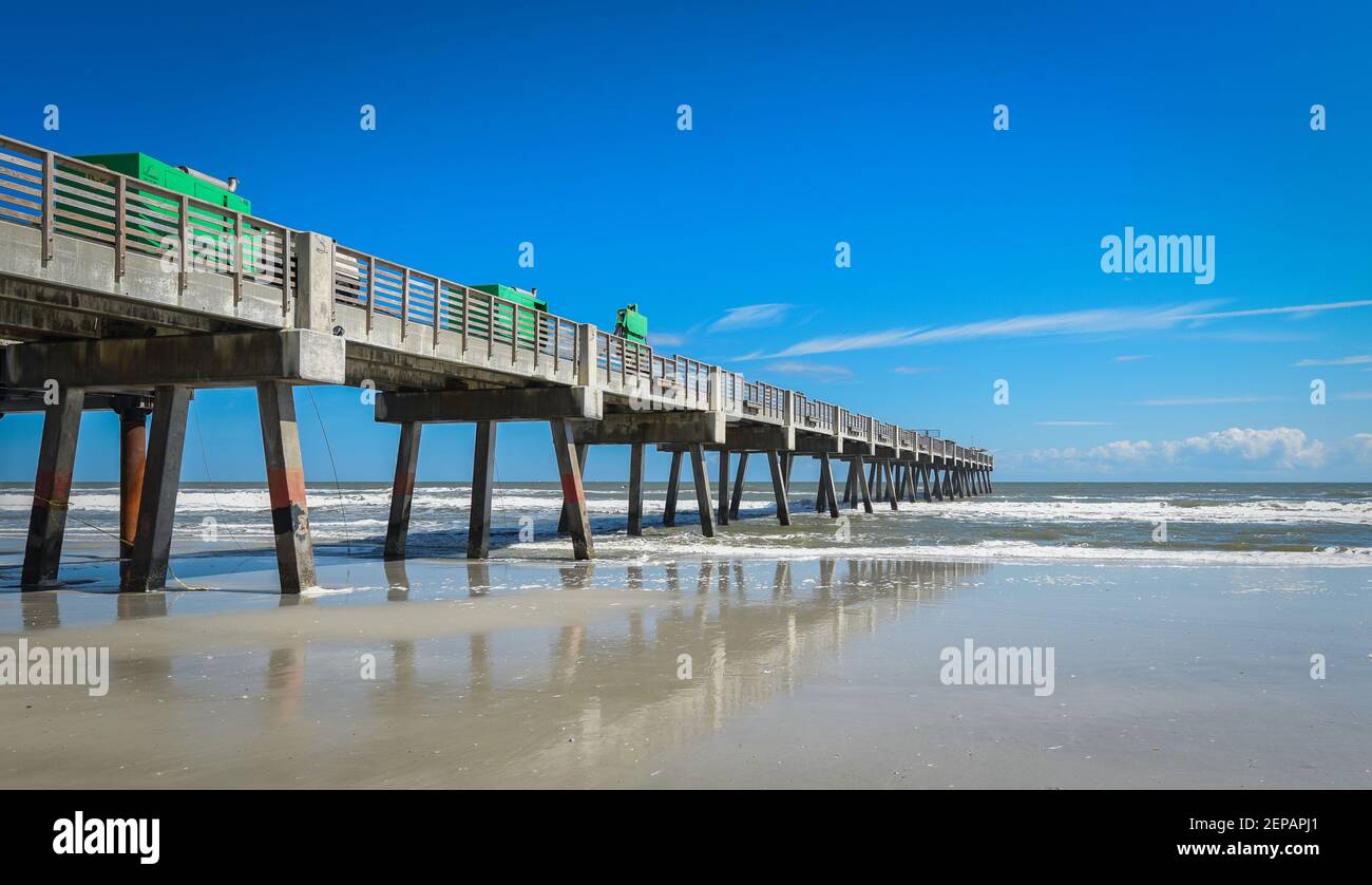 Molo di Jacksonville Beach in costruzione Foto Stock