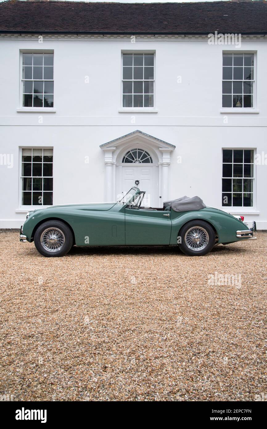 1955 Jaguar XK140 classica vettura sportiva britannica e una di le prime super auto Foto Stock