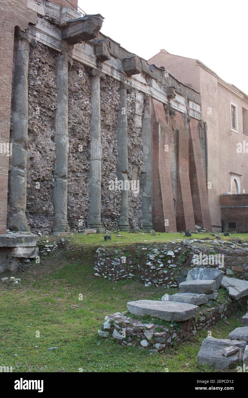 San Nicola a Carcere (San Nicola in carcere) Foto Stock