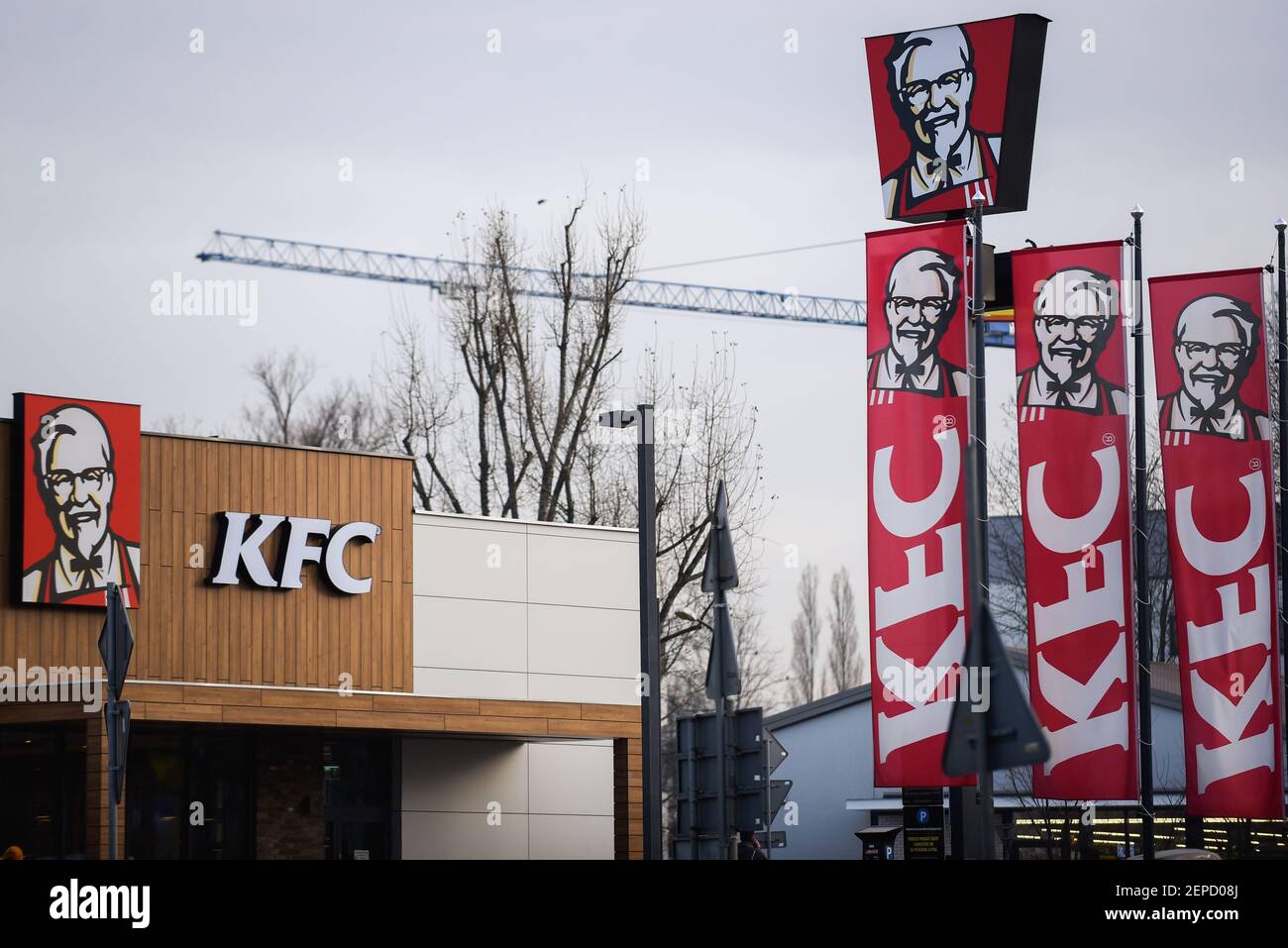 Catena di ristoranti fast food americano logo KFC visto a Cracovia. (Foto  di Omar Marques / SOPA Images/Sipa USA Foto stock - Alamy